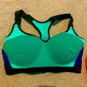 3 VICTORIA SECRET SPORTS BRAS